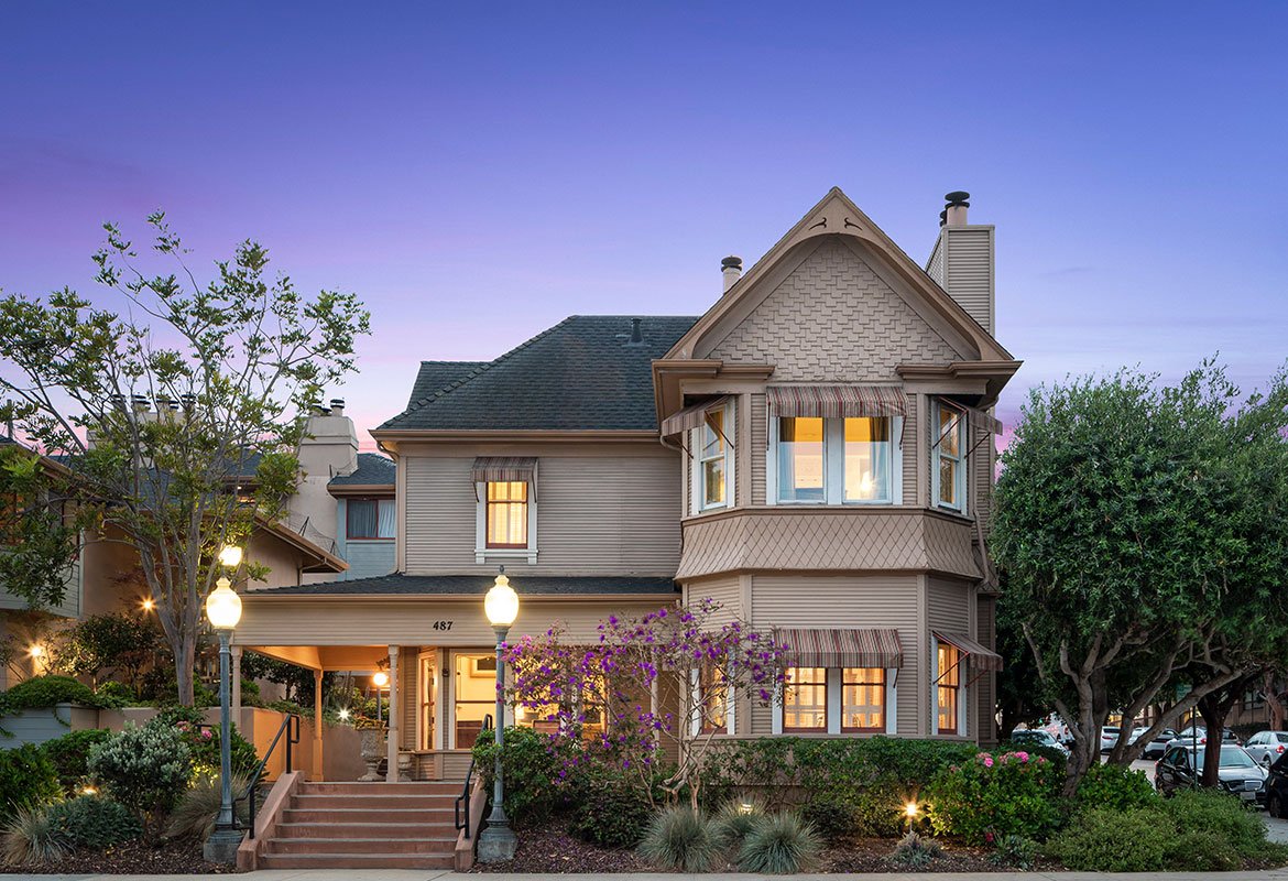 Accomodation - Best Western Plus Victorian Inn 