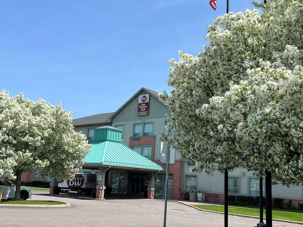Dag 1 - 3 Accommodatie Best Western Plus Travel Hotel Toronto Airport